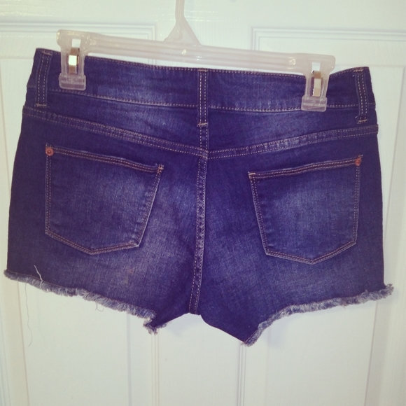 🩳Nwot women's juniors jean shorts size 9 - Picture 3 of 3